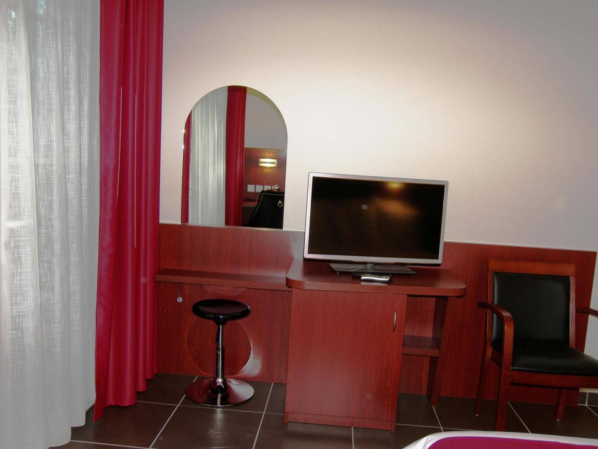 Montverdun Hostellerie Del Matin Calme מראה חיצוני תמונה