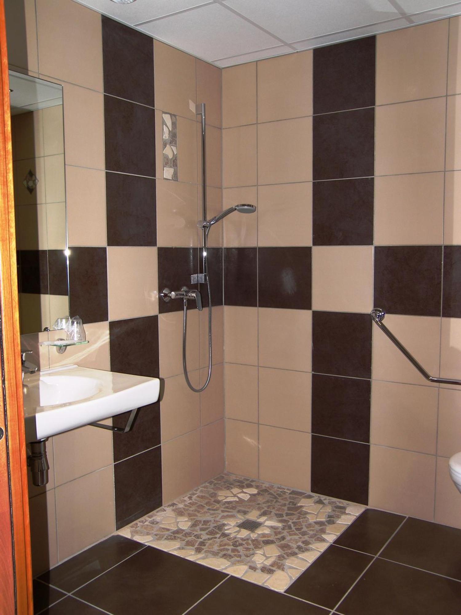 Montverdun Hostellerie Del Matin Calme מראה חיצוני תמונה