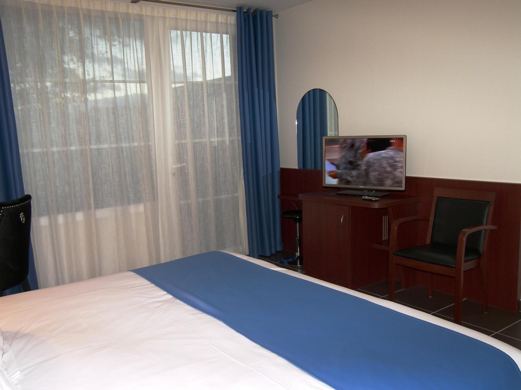 Montverdun Hostellerie Del Matin Calme מראה חיצוני תמונה