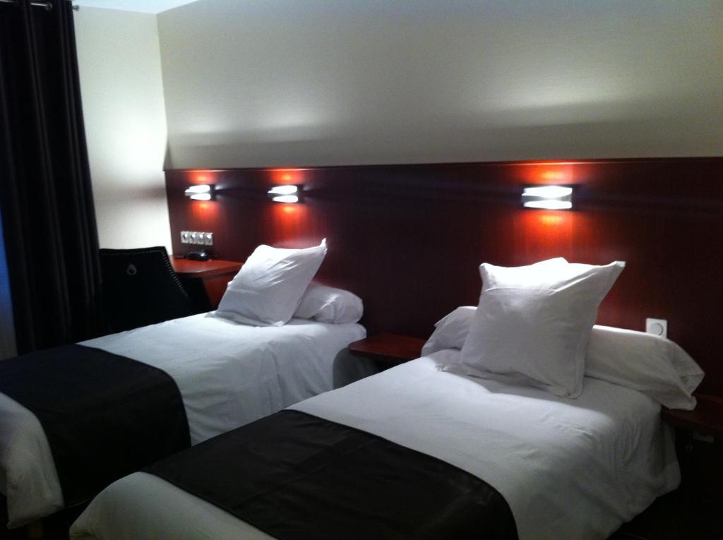 Montverdun Hostellerie Del Matin Calme חדר תמונה