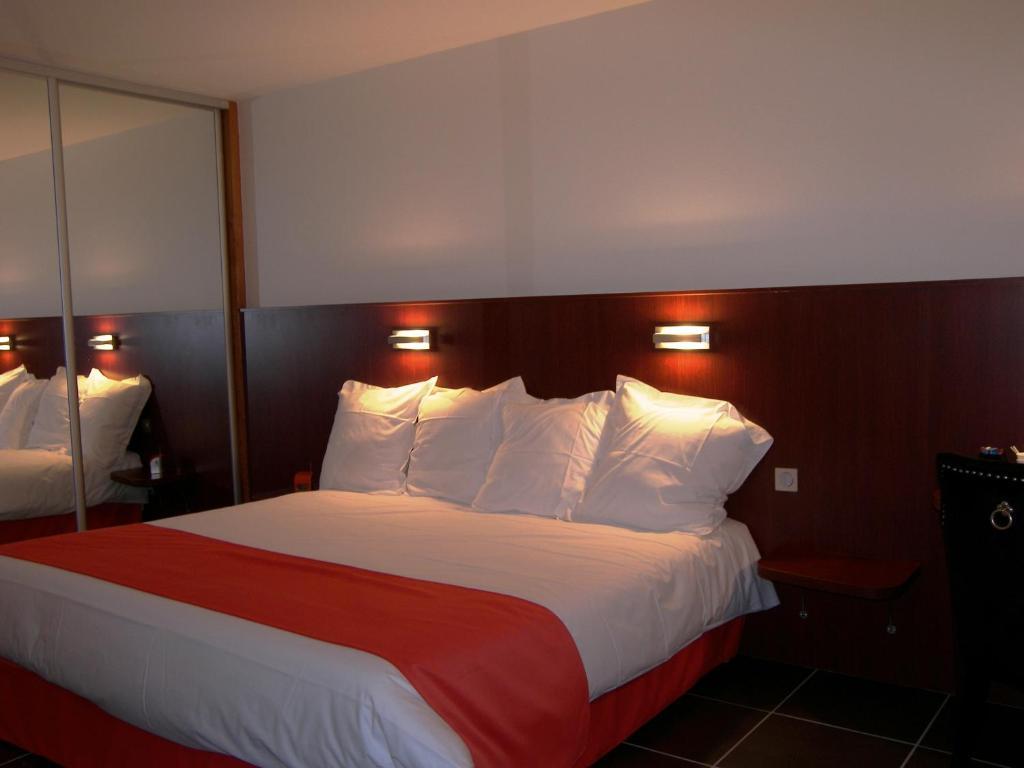 Montverdun Hostellerie Del Matin Calme מראה חיצוני תמונה